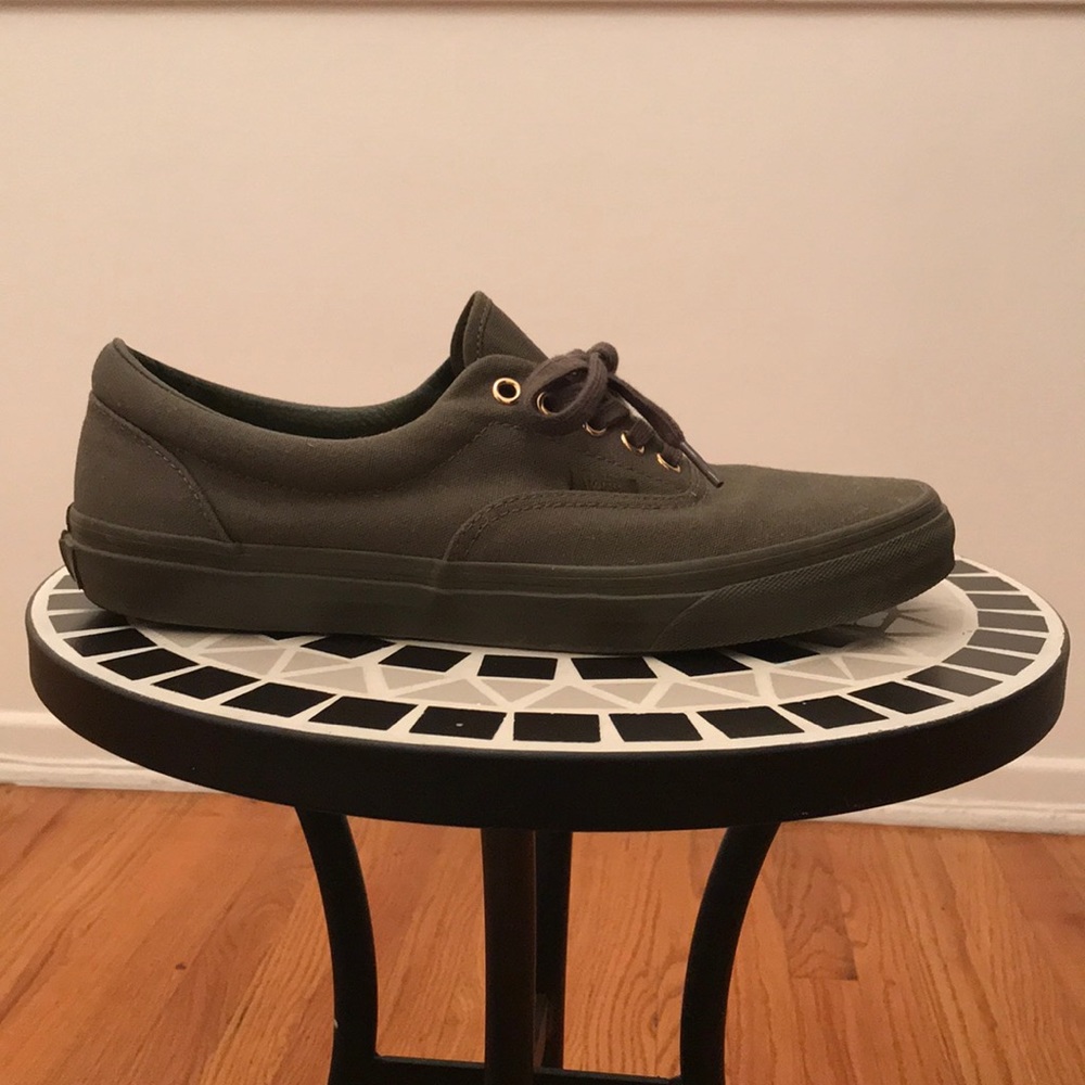 Vans Era size 9.5